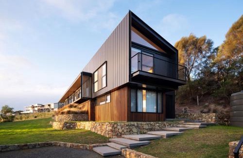 Coles Bay Casa | Atelier on Freycinet - Beachside Property