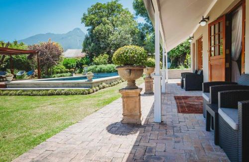 George Casa | Atello Guesthouse