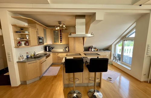 Wittau Apartamento | Atemberaubendes Loft mit Pool + Balkon
