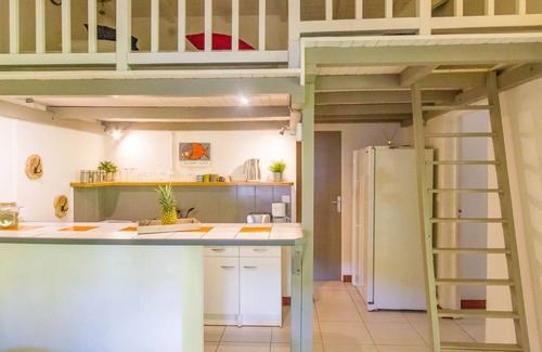 Bas Vent Casa | Atemoya lodges. Swimming pool, beach 400 m., Bamboo (2/4p), A/C, pool, beautiful garden, beach 400 m