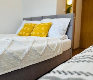 Walne Casa | ATENY NIEGRECKIE Dom Wczasowy