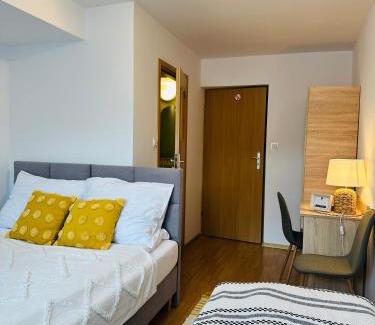 Walne Casa | ATENY NIEGRECKIE Dom Wczasowy
