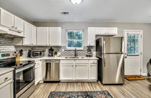 Austell Casa | ATH - Austell - 3BR - Pet Friendly (crest7269)
