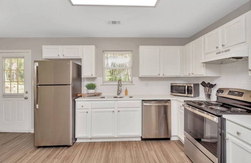Austell Casa | ATH - Austell-3BR - Pet Friendly - CulDeSac (7267)