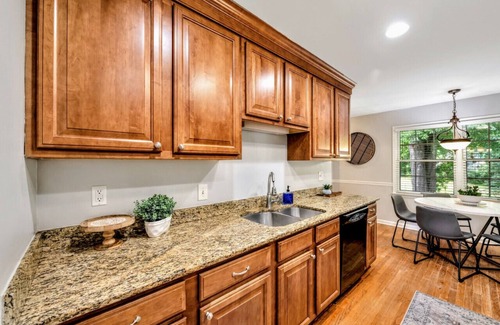 East Cobb Casa | ATH - Walton HS - Ranch - Fenced (Mockingbird)