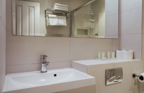 Paddington Hotel | Athena