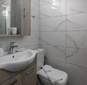 Polichrono Apartamento | Athena's Studios