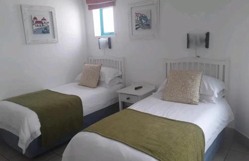 Mykonos Apartamento | Athenian Cascades Kaliva 360