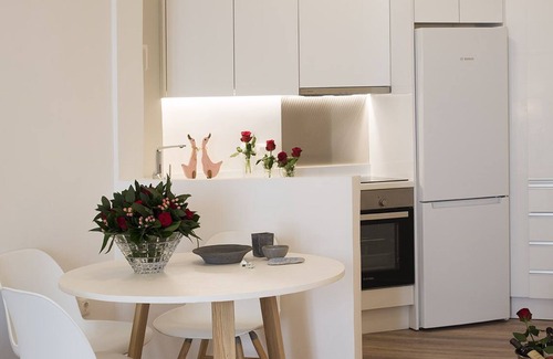 Platia Viktorias Apartamento | Flart ateniense, piso de 2 habitaciones, a 3 minutos del metro