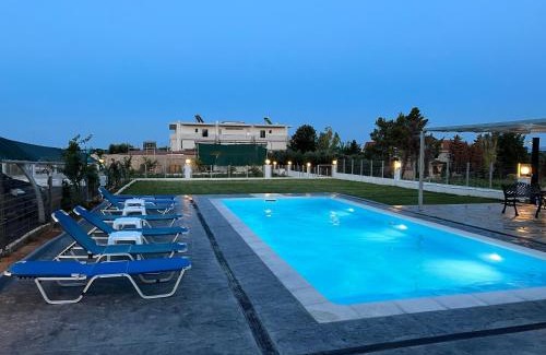 Pallini Apartamento | Athens Countryside resort with pool