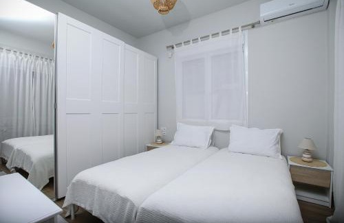 Petralona Apartamento | Athens Gem, next to Metro, walk to Acropolis