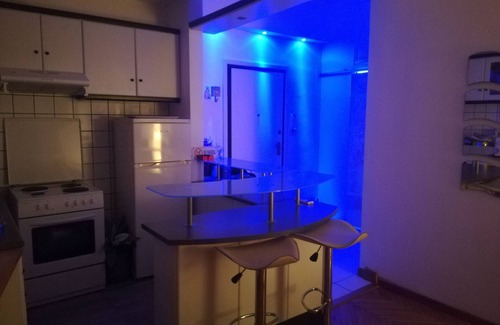 Palaio Faliro Apartamento | Apartamento con vista al mar y balcón en Paleo.