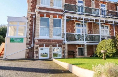 Roundham Apartamento | Atherfield Apartments No. 4 - Lawn Side