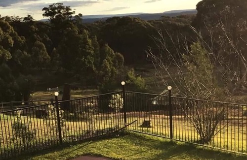 Canyonleigh Casa | Athey Mountain "Where families come together” with stunning an