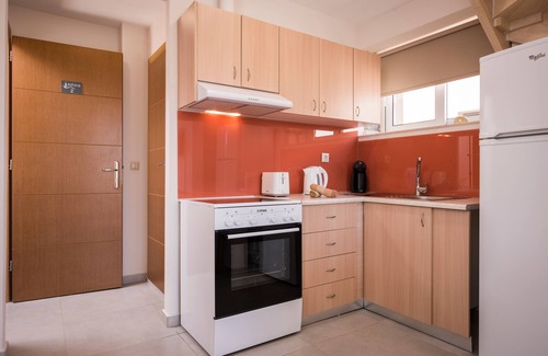 Platanias Town Hotel | Athina Apartments