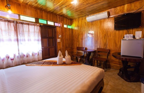 Ayutthaya Casa | Athithara: New Room on the River