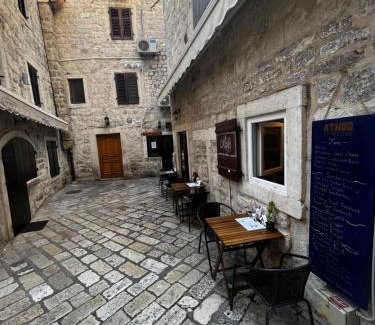 Kotor Old Town Casa | Athos Guesthouse