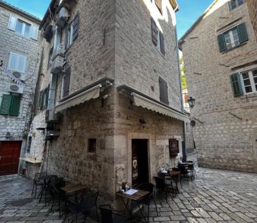 Kotor Old Town Casa | Athos Guesthouse