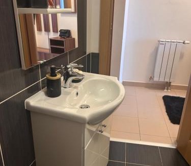 Sarajevo Apartamento | Atila City Light Room