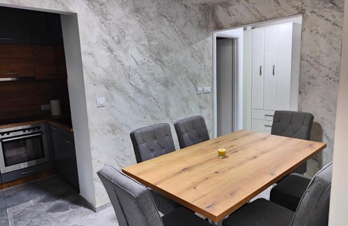 Kladovo Apartamento | Atina