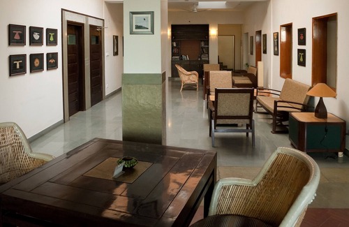 Sindhi Camp Casa | Atithi Guest House