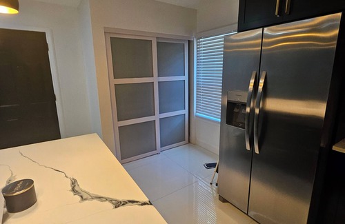 Candler-McAfee Apartamento | Atlanta Chic Getaway!