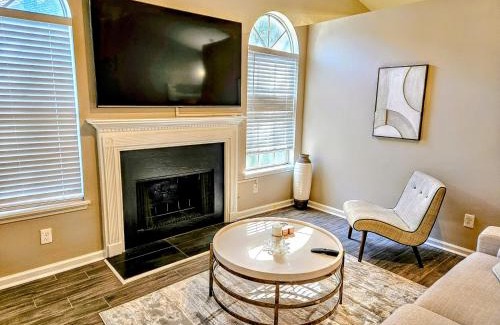 Decatur Casa | Atlanta Gem Close to It All