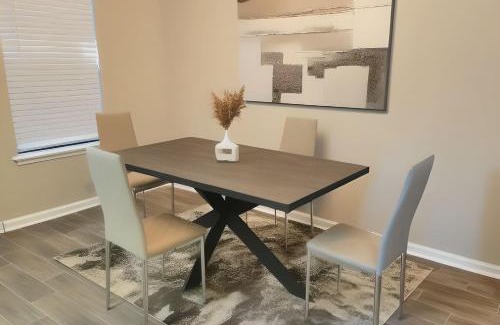 Decatur Casa | Atlanta Gem Close to It All