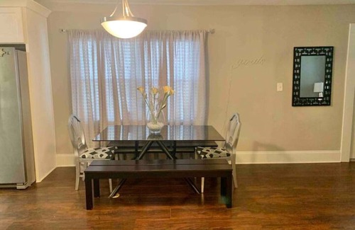 Atlanta Casa | Atlanta Maybach House near MBS & State Farm Arena Entire2Bed2BathHome!
