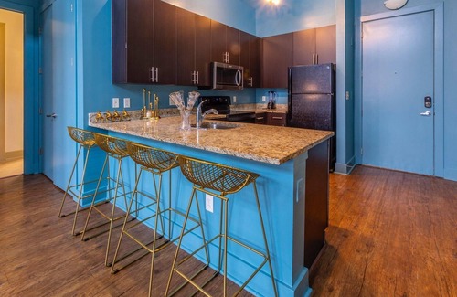 Lindridge-Martin Manor Apartamento | Atlanta Modern Luxury Dream Sky Loft w/7 beds