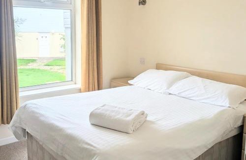 Saint Columb Major Casa | Atlantic Lodge - 4 Bedroom - Pool -Spa - Gym