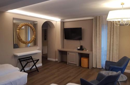 Tirgu Mures Casa | Atlantic Boutique