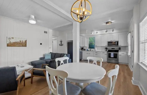 Atlantic Beach Cabaña | Atlantic Breeze South - Cozy & Renovated - Walk To Beach