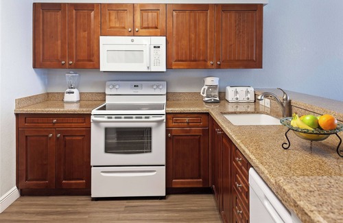 Ormond Beach Hotel | Atlantic Coast Condo Near Fishing Piers, Dining & Local Attractions