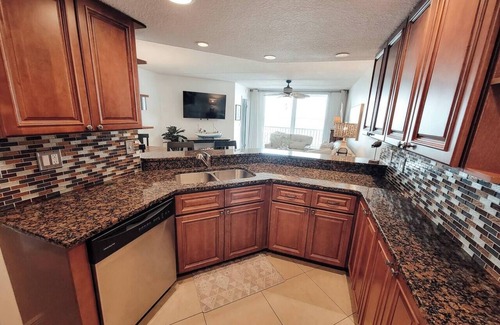 Ponce Inlet Condominio | Atlantic Shores Oceanfront Condo - Heated Saltwater Pool Incredible Sunrises