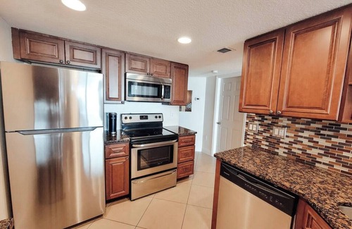 Ponce Inlet Condominio | Atlantic Shores Oceanfront Condo - Heated Saltwater Pool Incredible Sunrises
