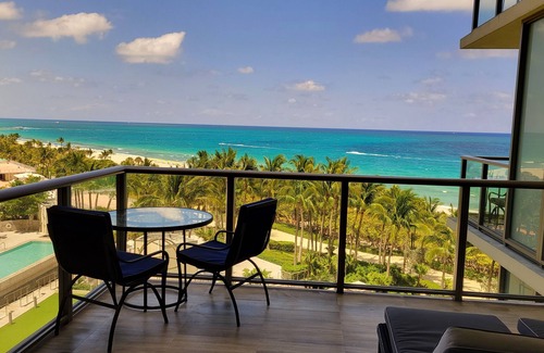 Bal Harbour Condominio | St. Regis Bal Harbour Suite - 1 Dormitorio + Den - 5 Star Resort, Ultimate Getaway!