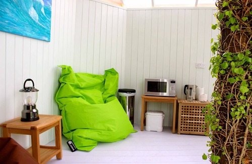 Bude Alquiler De RV | Atlantic Surf Pods - Campsite
