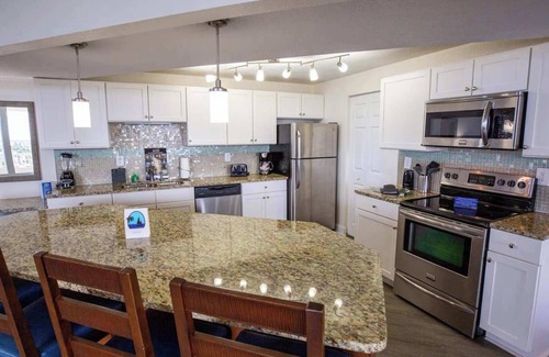 Daytona Beach Shores Apartamento | Atlantic Terrace | 2 Bedroom Suite w/ Balcony