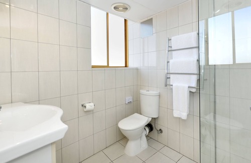 Glenelg Hotel | Atlantic Tower Motor Inn