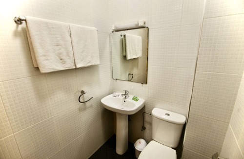 Tamraght Cama Y Desayuno | Atlantica Ifri Surf Accommodation