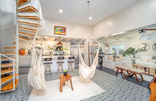 Midtown Casa | Atlantis House- beautiful residence close to beaches