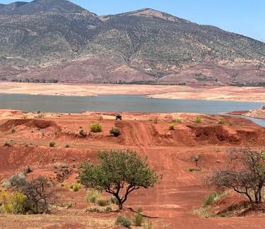 Bine el Ouidane Apartamento | Atlas AGUELMAM