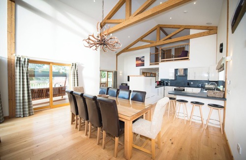 Balloch Cabaña | ATLAS, family friendly, with hot tub in Cawdor
