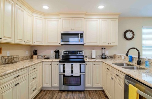 Florida Panhandle Casa | Atlas Townhome~peaceful~Beaches~Milton Fl
