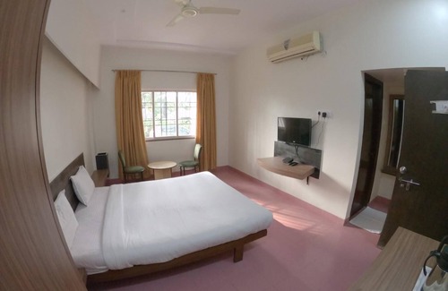 Girinagar Complejo | Atmabodh 1-Day Rejuvenation Package