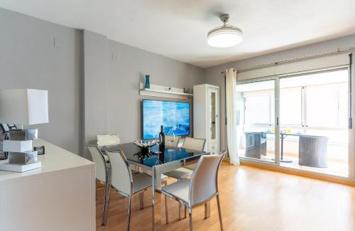 Almeria Apartamento | ATP La Goleta a 5 minutos de la Playa, Piscina, Frente a Recinto Ferial y Parking Privado Gratis!