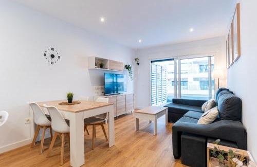 Almeria Apartamento | ATP Vega de Acá a 5 minutos de la Playa - Piscina - Parking Privado Gratis!
