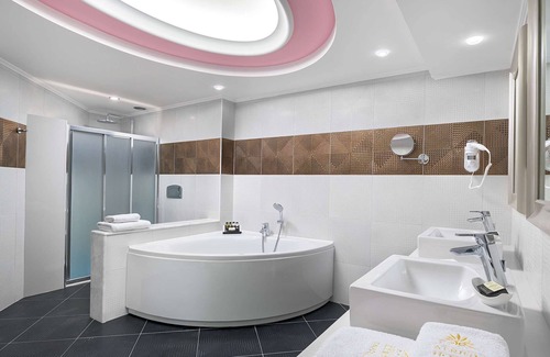 Petaloudes Complejo | Atrium Platinum Luxury Resort Hotel & Spa