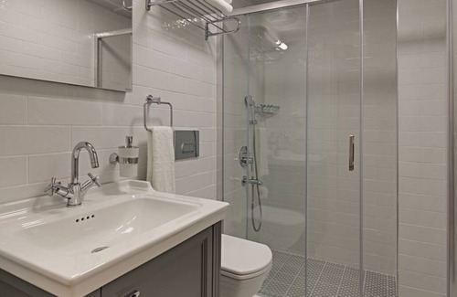 Cesme Hotel | Atrium Taş Otel